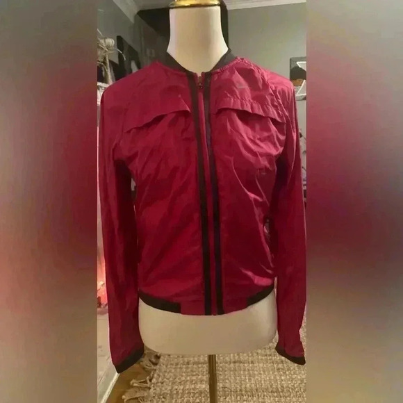 Nike Pink Windbreaker Jacket - Picture 1 of 5